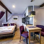 Apartmenthaus Burgenheimat In Bei Koblenz * Rhens