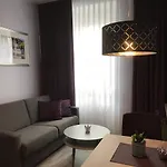 Apartmenthaus Burgenheimat In Bei Koblenz Διαμέρισμα