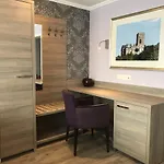 Apartmenthaus Burgenheimat In Bei Koblenz Appartamento