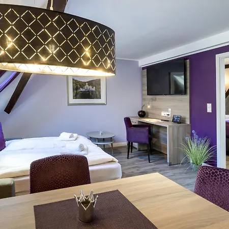 Apartmenthaus Burgenheimat In Bei Koblenz