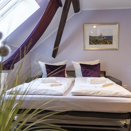 Apartmenthaus Burgenheimat In Bei Koblenz *