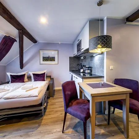 Apartmenthaus Burgenheimat In Bei Koblenz * Rhens