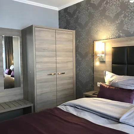 Apartmenthaus Burgenheimat In Bei Koblenz