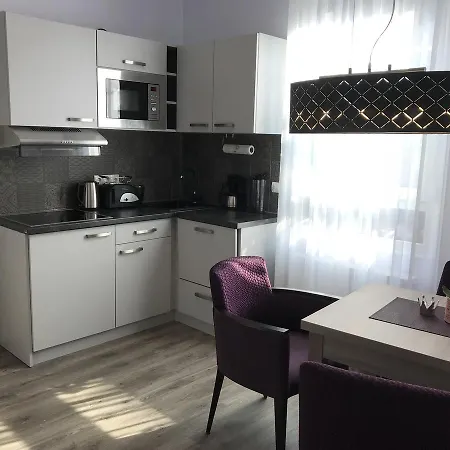 Apartmenthaus Burgenheimat In Bei Koblenz