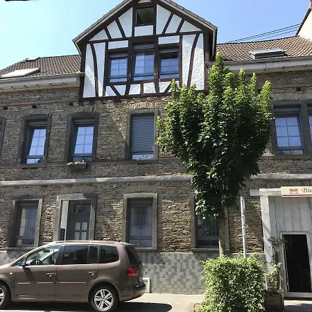 Apartmenthaus Burgenheimat In Bei Koblenz