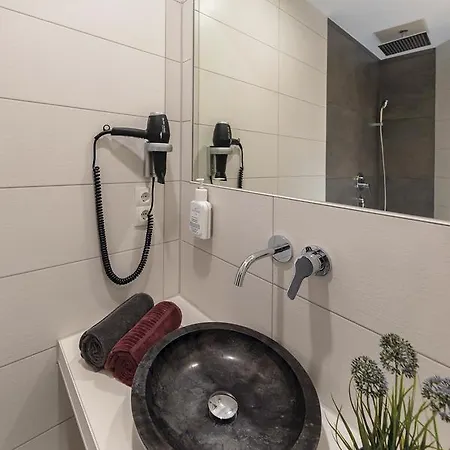Apartmenthaus Burgenheimat In Bei Koblenz