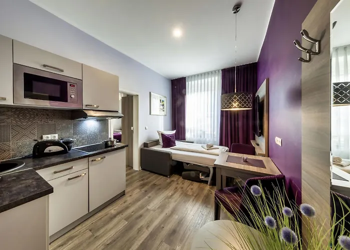 Apartmenthaus Burgenheimat In Bei Koblenz * 伦斯