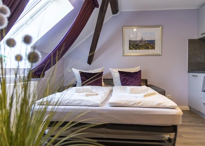 Apartmenthaus Burgenheimat In Bei Koblenz *