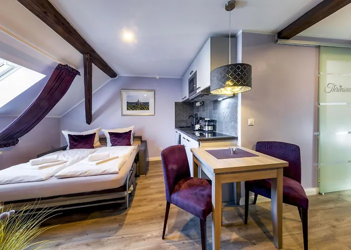 Apartmenthaus Burgenheimat In Bei Koblenz * 伦斯