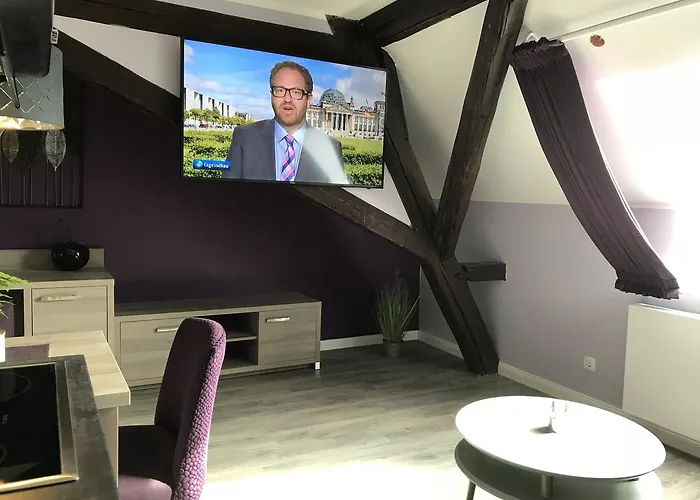 Apartmenthaus Burgenheimat In Bei Koblenz 公寓