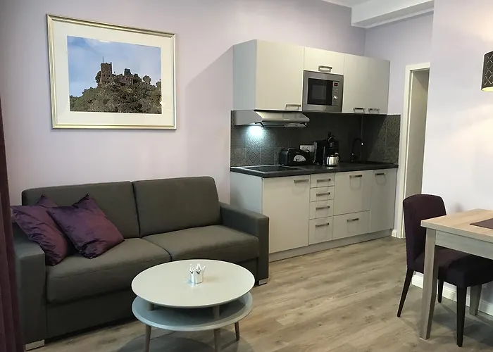 Apartmenthaus Burgenheimat In Bei Koblenz *