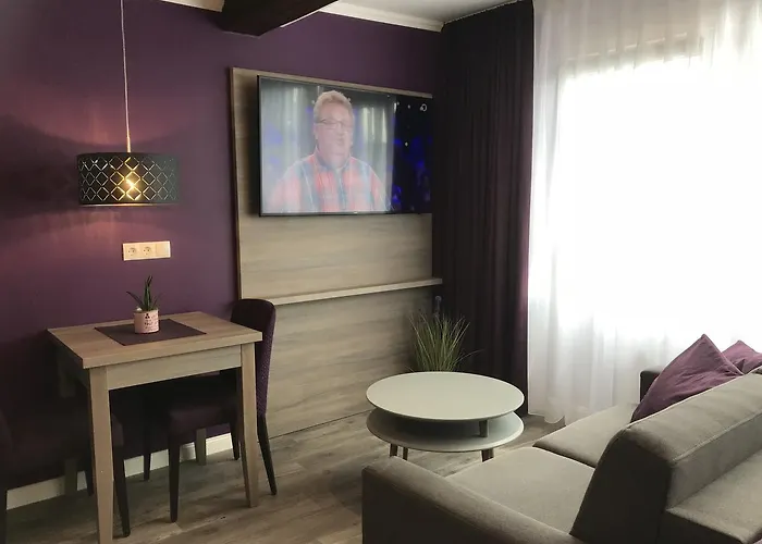 Apartmenthaus Burgenheimat In Bei Koblenz