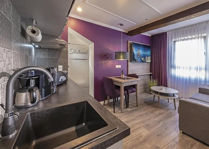 Apartmenthaus Burgenheimat In Bei Koblenz