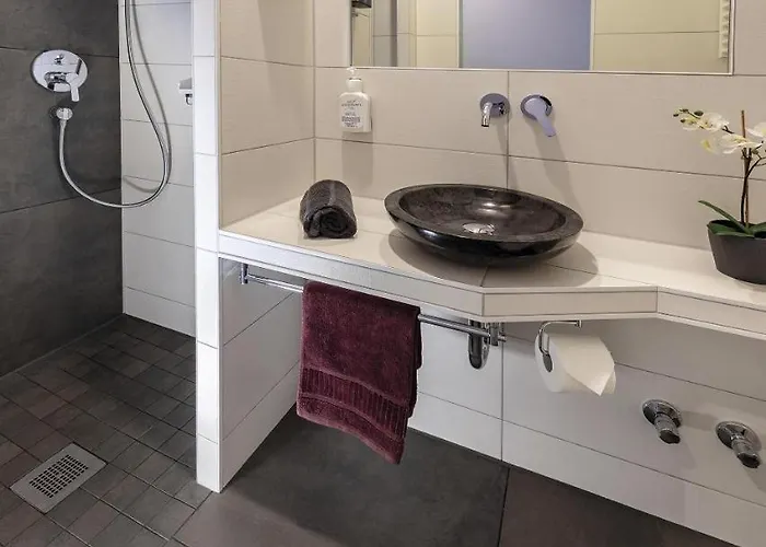 Apartmenthaus Burgenheimat In Bei Koblenz * Rhens