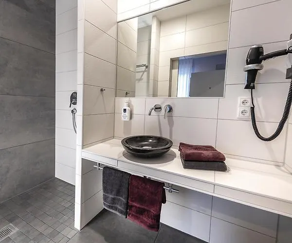 Apartmenthaus Burgenheimat In Bei Koblenz Apartment *